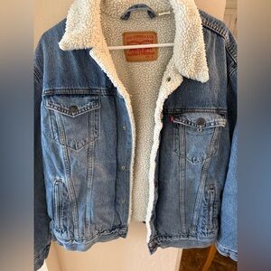 Levi Sherpa Trucker Jacket